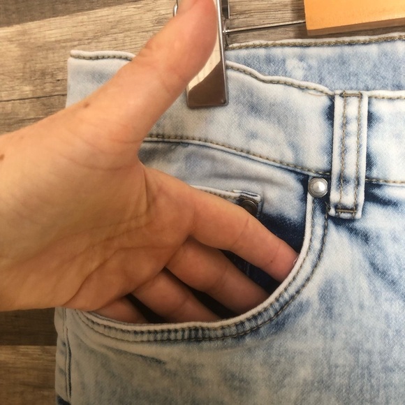 Denim Blue 80s Inspired Acid Wash Men Jean Shorts Size 34 - Picture 6 of 9